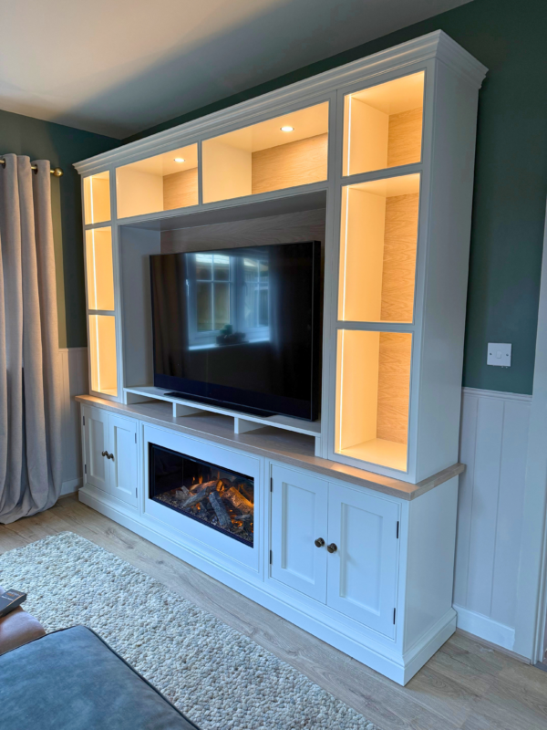 2.4m Oak Interior 1 of 2