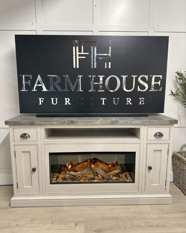 1.6m Shaker Beaded Tall Media Sideboard with 870 New Forest British Fire
